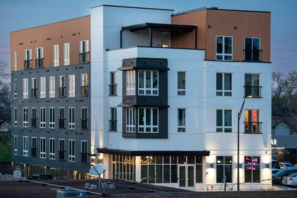 Jolene On Main - East Nash - 1 Mile To Dtnash - New Apartment *